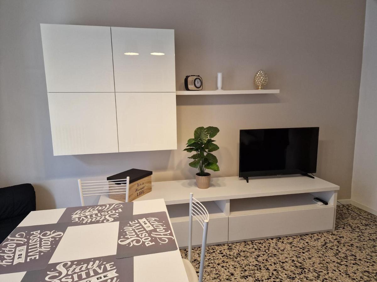 Ferienwohnung M.Aurelio Light Brown Mailand Exterior foto